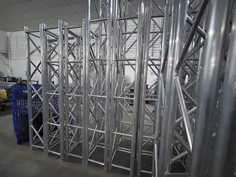 lift truss pencahayaan panggung