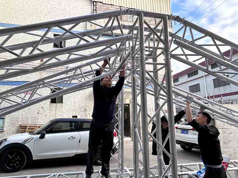 truss and stage