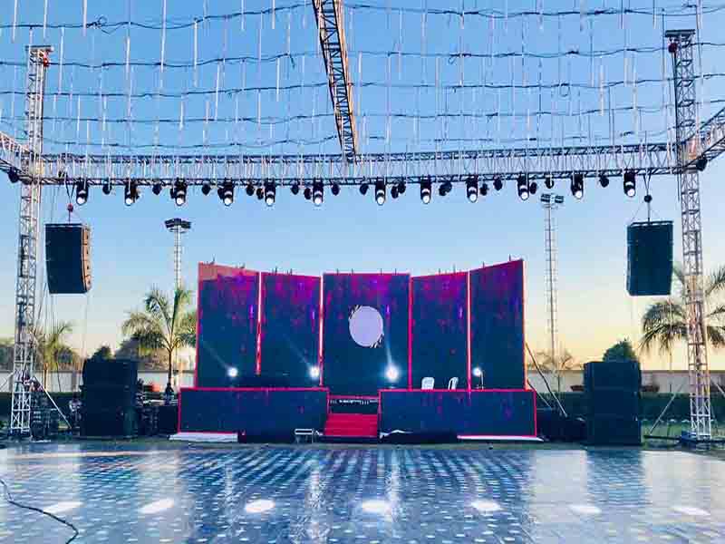 LED Wedding Lighting with Aluminum Trusses
