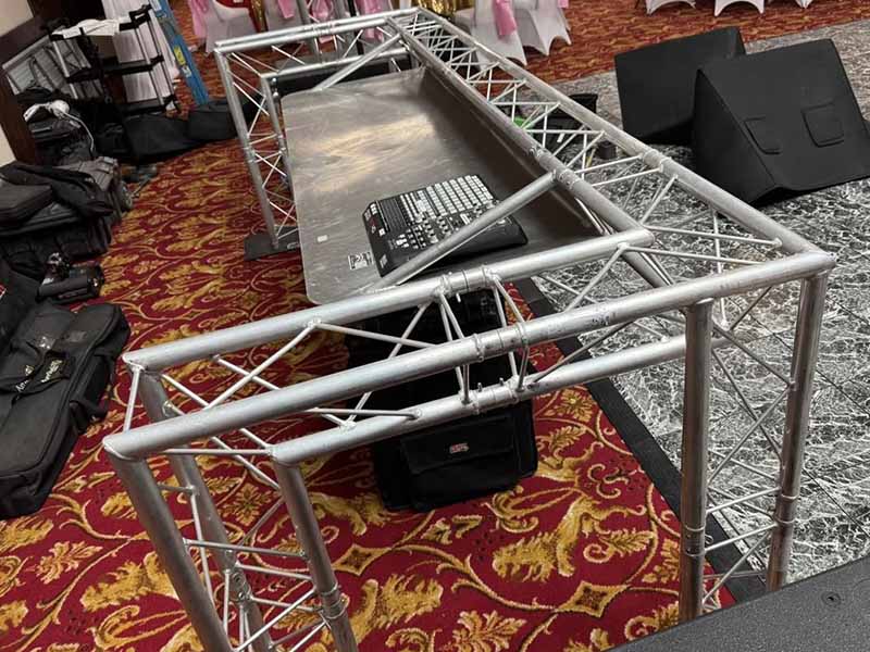 Tahap truss Kotak Aluminium untuk dijual